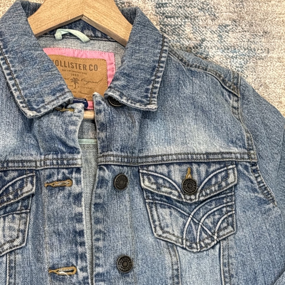 Vintage‎ Hollister Girls Medium Denim Jacket Jean Jacket Classic Blue